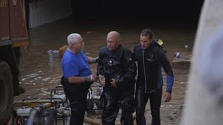 Inondations en Espagne : la difficile recherche des disparus