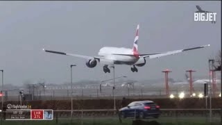 Sturm Bert: Flieger kämpft an Londoner Flughafen gegen die Windböen