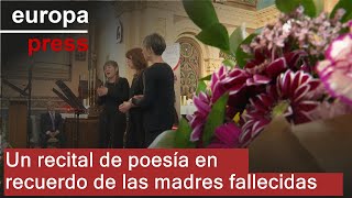 Un recital de poesía y un grupo vocal femenino recuerdan en Bilbao a las madres fallecidas
