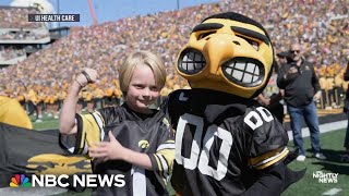 The heartwarming Iowa Hawkeye Wave football tradition