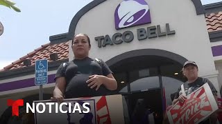 Empleados de Taco Bell protestan ante la posible discriminación de una trabajadora embarazada