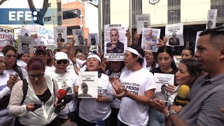 Familiares de detenidos tras elecciones en Venezuela piden más liberaciones a la Fiscalía