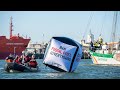 ROYAL DUTCH SHELLA - Greenpeace al porto di Rotterdam sbarra l'ingresso alla raffineria di Shell