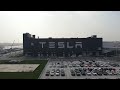 Tesla, apre nuova megafactory a Shanghai