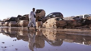 Spagna, un mese dopo il passaggio della Dana: Valencia si sta riprendendo a piccoli passi