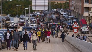 Spanish volunteers leave flood-hit areas as anger simmers over government response