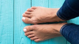 Verifica dei fatti: avere i piedi piatti provoca problemi di salute?