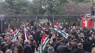 Protests erupt in Abkhazia over pro-Moscow property measure