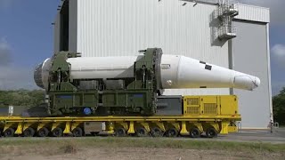 Ariane 6, i due primi piani del razzo portati in rampa di lancio