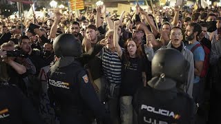 Cuatro detenidos y 31 Policías heridos en las manifestaciones de Valencia por la gestión de la D…