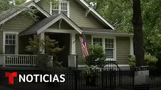 “No hay que llevarse por las emociones”: Experto en bienes raíces aconseja | Noticias Telemundo