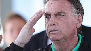 Soupçonné de vouloir fuir le Brésil, Jair Bolsonaro placé sous bracelet électronique