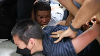 États-Unis : vague d&#39;arrestations de migrants à New York et Los Angeles • FRANCE 24