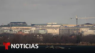 EN VIVO: Buscan restos de las aeronaves que chocaron sobre el río Potomac