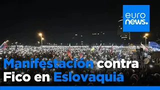 60.000 personas protestan en Eslovaquia contra la postura del primer ministro Robert Fico…