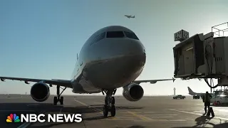 AMERICAN AIRLINES GRP American Airlines temporarily grounds all flights, snarling holiday travel