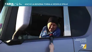 Anche la benzina torna a veder le stelle