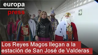 Los Reyes Magos llegan a la estación de San José de Valderas (Alcorcón)