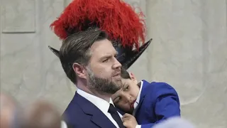 Ostersonntag im Vatikan: Kurzes Treffen zwischen Papst Franziskus und JD Vance