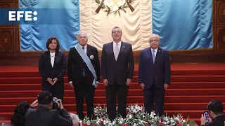 Luis Almagro recibe Orden del Quetzal como reconocimiento del presidente de Guatemala