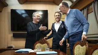 Fact-checking: Macron, Merz e Starmer non hanno consumato cocaina sul treno per Kiev
