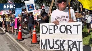 S&U PLC [CBOE] Protesta en Palm Beach contra Trump y su política migratoria