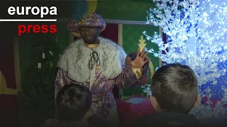 Regalos envueltos y roscones horneados: todo listo para la noche de Reyes