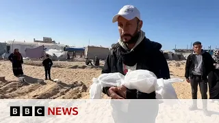 Gaza babies dying from the cold as winter temperatures drop | BBC News