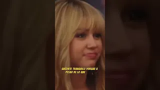 MONTANA N Ni el cartel de Hollywood ni la casa de Hannah Montana se han quemado en Los Ángeles