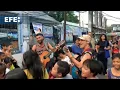 Manu Chao arranca sonrisas y mucho baile a afectados por un incendio en Manila