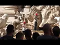 La monumental Fontana di Trevi de Roma se vacía para su limpieza