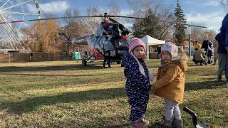 Ungheria: Babbo Natale ha portato i regali a Siófok in elicottero