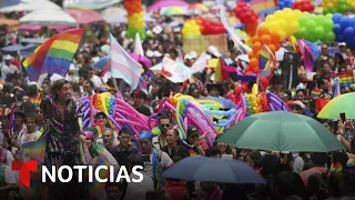 La marcha por el orgullo LGBTQ+ convoca a miles de activistas y jóvenes en México