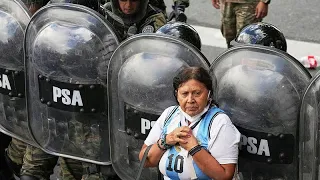 Proteste eskalieren in Buenos Aires aufgrund von Mileis Wirtschaftsreformen