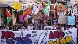Matrimonio Bezos a Venezia: centinaia protestano contro lo sfruttamento della città