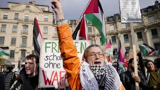 Thousands demonstrate the Munich Security Conference pleading officials to prioritise peace over war