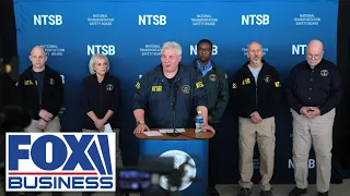 WATCH LIVE: NTSB officials give update on DC plane crash investigation