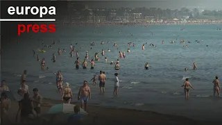 La primera ola de calor de este verano llena las playas: &quot;Insoportable&quot;