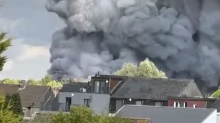 GUARDA: Un incendio distrugge il palco principale del festival belga Tomorrowland