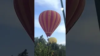 Globo aerostático se desploma con 12 pasajeros cerca de las pirámides de Teotihuacán