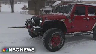 Volunteer drivers keep first responders moving in Kansas City snow