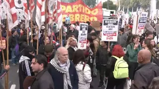 EN VIVO: Protestan en Argentina contra los recortes de Milei