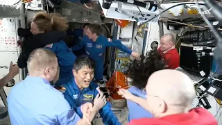 Rückkehrmission für gestrandete Astronauten an ISS angekommen