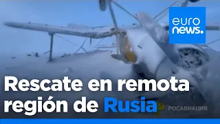 Hallan con vida a tres hombres que viajaban en un avión accidentado en una remota región de Rusia