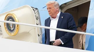 Donald Trump annonce des droits de douane de 30 % contre l&#39;UE, qui espère encore un accord