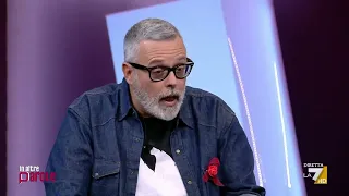 EMIS GRP. ORD 1P Frankie Hi-Nrg prende le parti di Emis Killa: “È uno story-telling, racconta di uno stalker&quot;