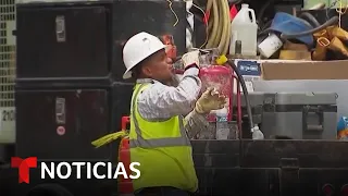 Más de 150 millones de personas siguen en alerta por una peligrosa ola de calor | Noticias Telemundo
