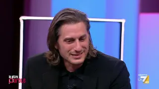 Luca Marinelli si racconta: “Dopo questo ruolo, vivo il presente in modo diverso”