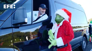 El &#39;Grinch&#39; le da una &quot;lección&quot; a los conductores infractores en los Cayos de Florida