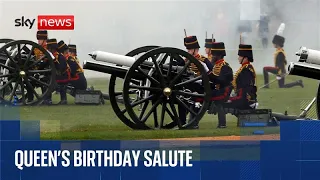 Queen&#39;s Birthday gun salute in Green Park